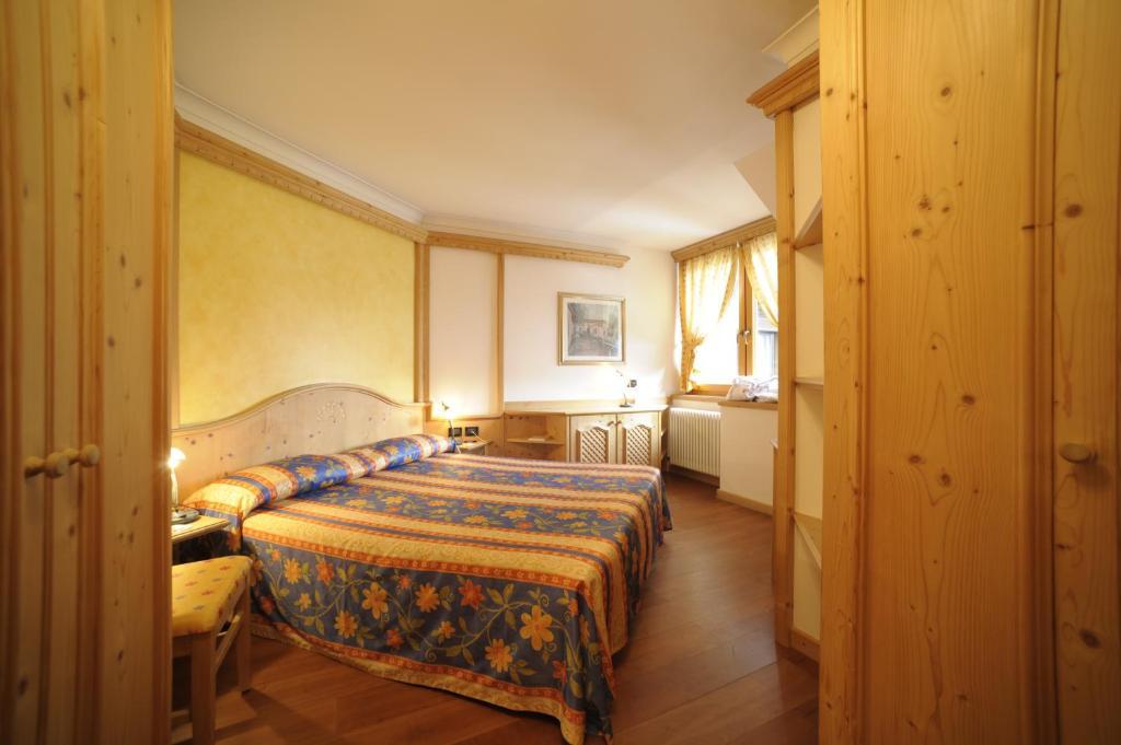 Active Hotel Ancora Predazzo Kamer foto